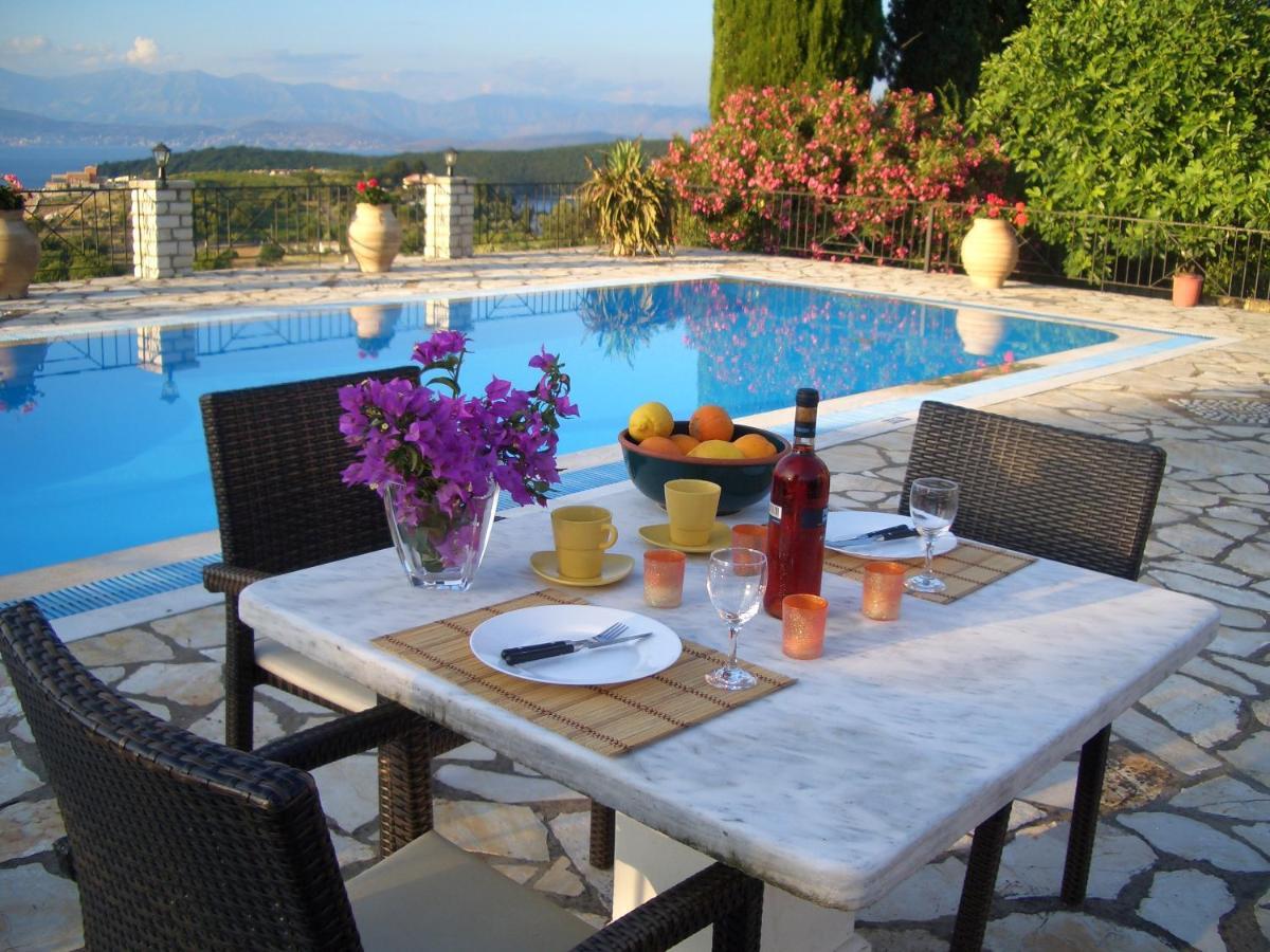 Villa Bacchus Kassiopi Corfu Exterior photo
