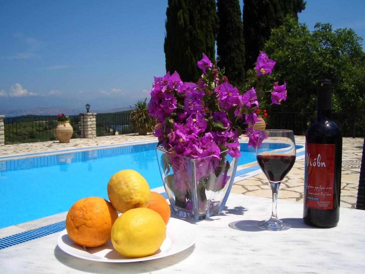 Villa Bacchus Kassiopi Corfu Exterior photo