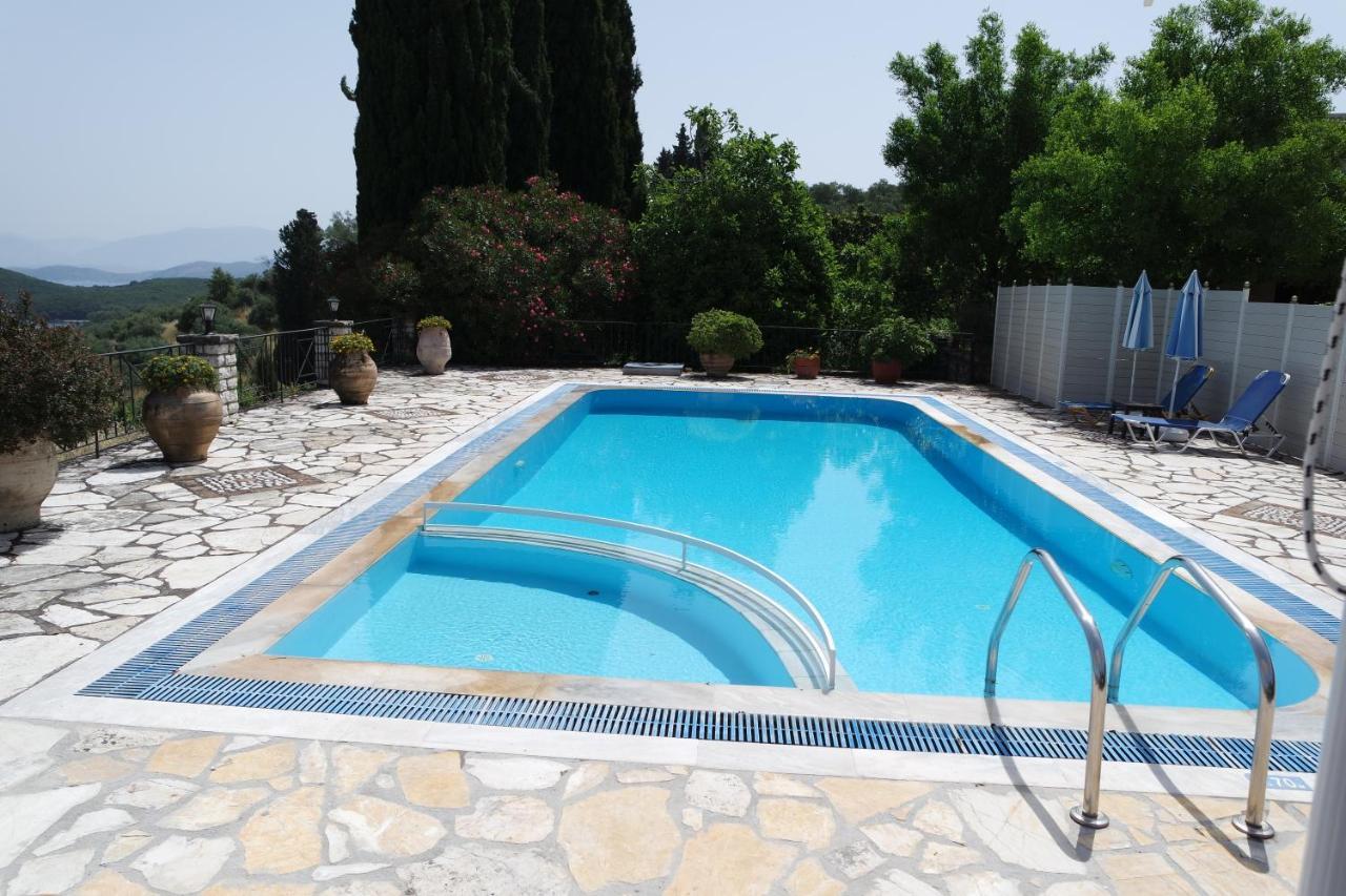Villa Bacchus Kassiopi Corfu Exterior photo