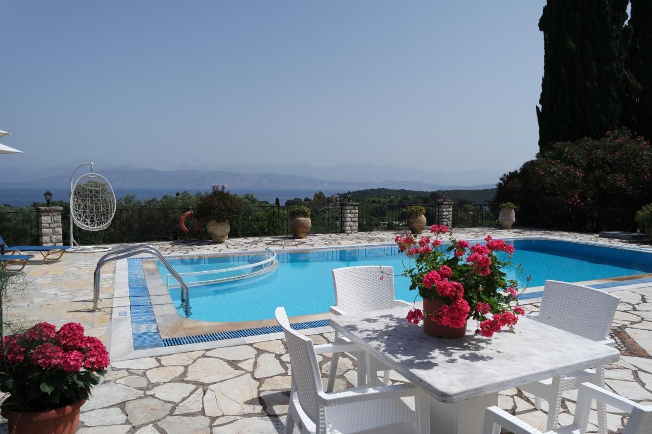 Villa Bacchus Kassiopi Corfu Exterior photo