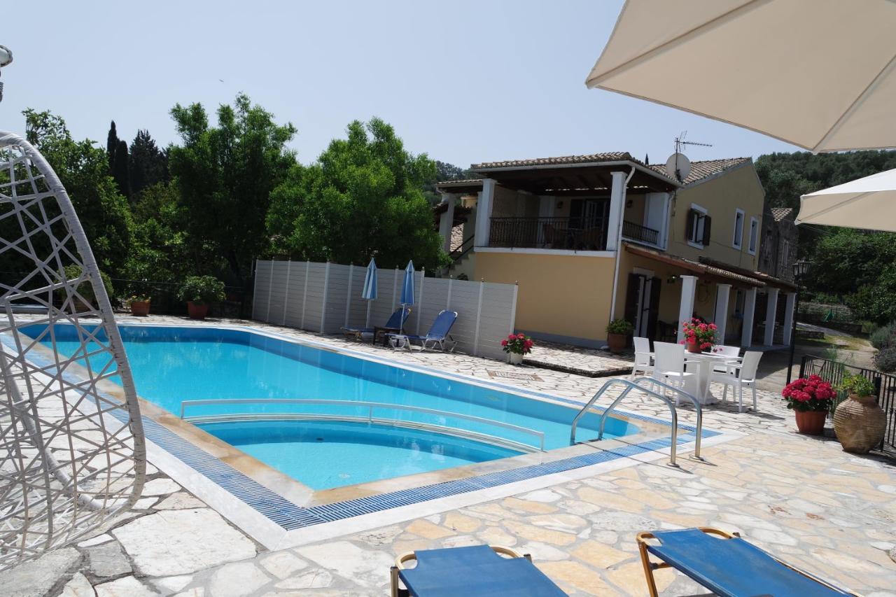 Villa Bacchus Kassiopi Corfu Exterior photo