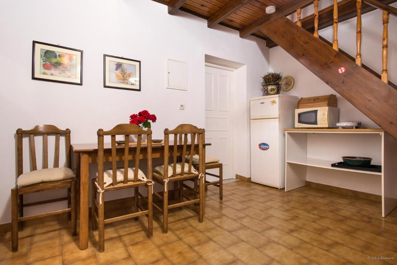 Villa Bacchus Kassiopi Corfu Exterior photo